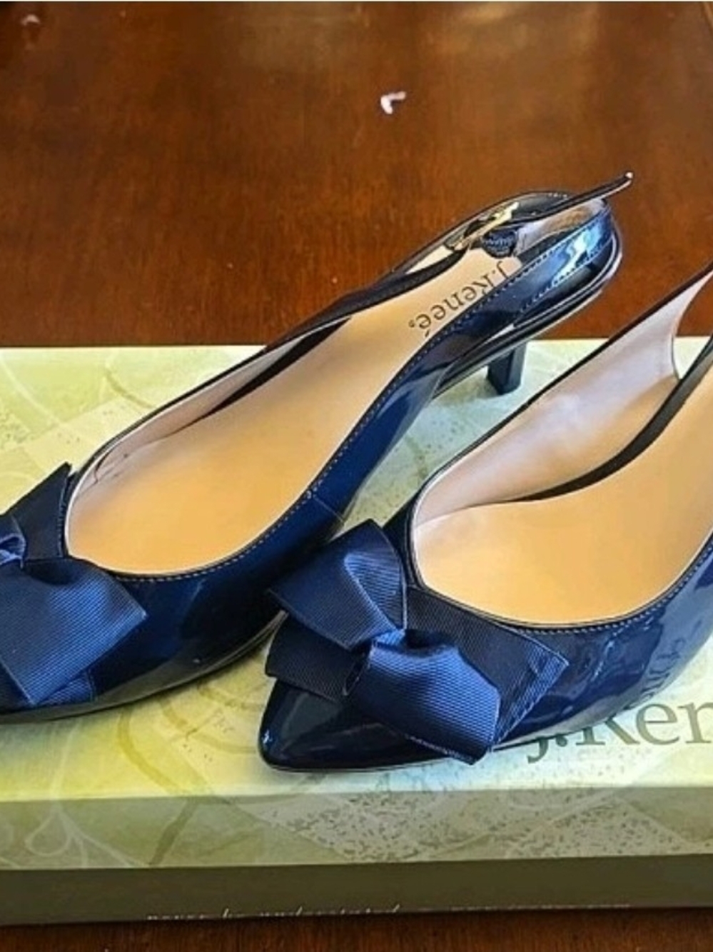 J. Renee Lilliana Navy Patent Leather Kitten Heel Slingback with Bow Size 9 Wide